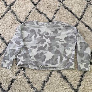 Light gray camouflage top